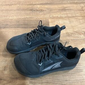 Altra Solstice Cross Trainer